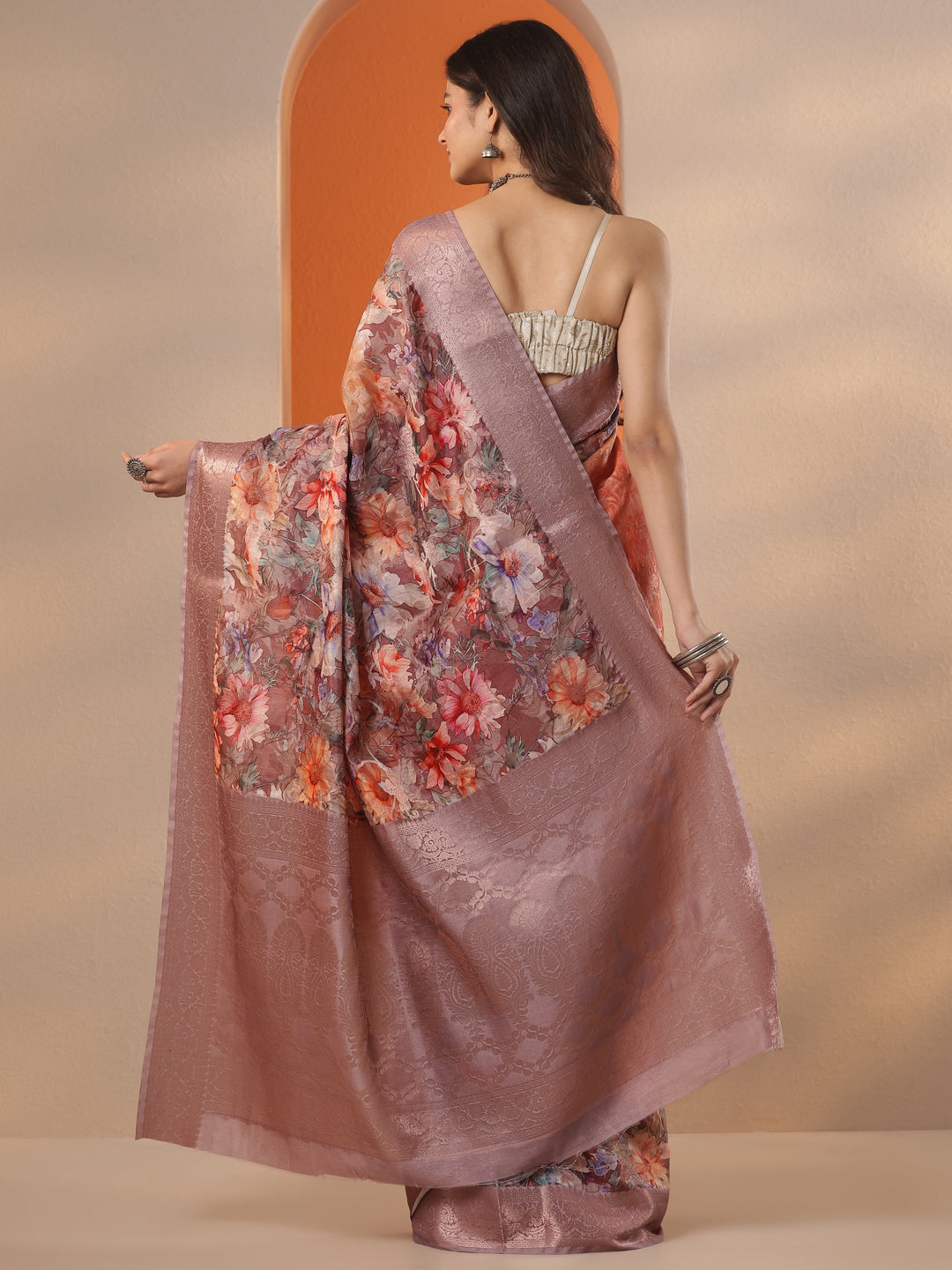 Coral Printed Silk Blend Saree With Unstitched Blouse Piece