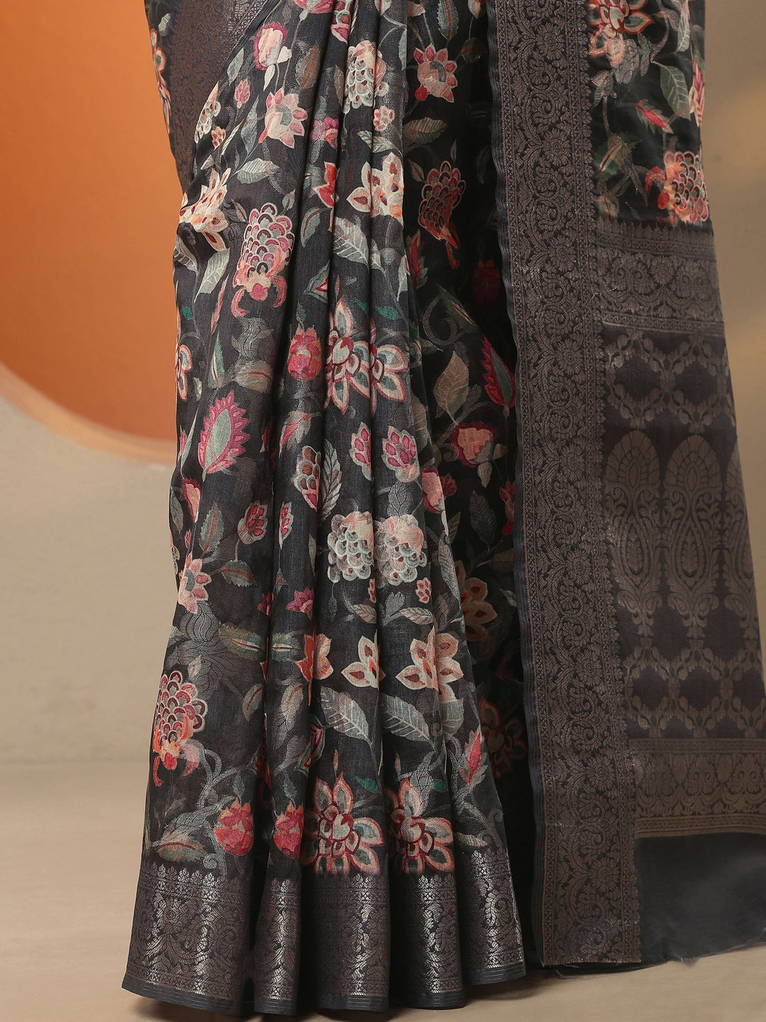 Black Printed Silk Blend Saree With Unstitched Blouse Piece