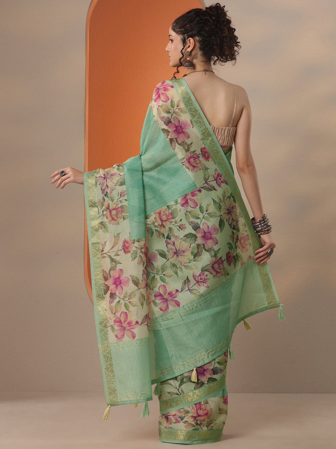 Green Solid Chinon Saree With Unstitched Blouse Piece
