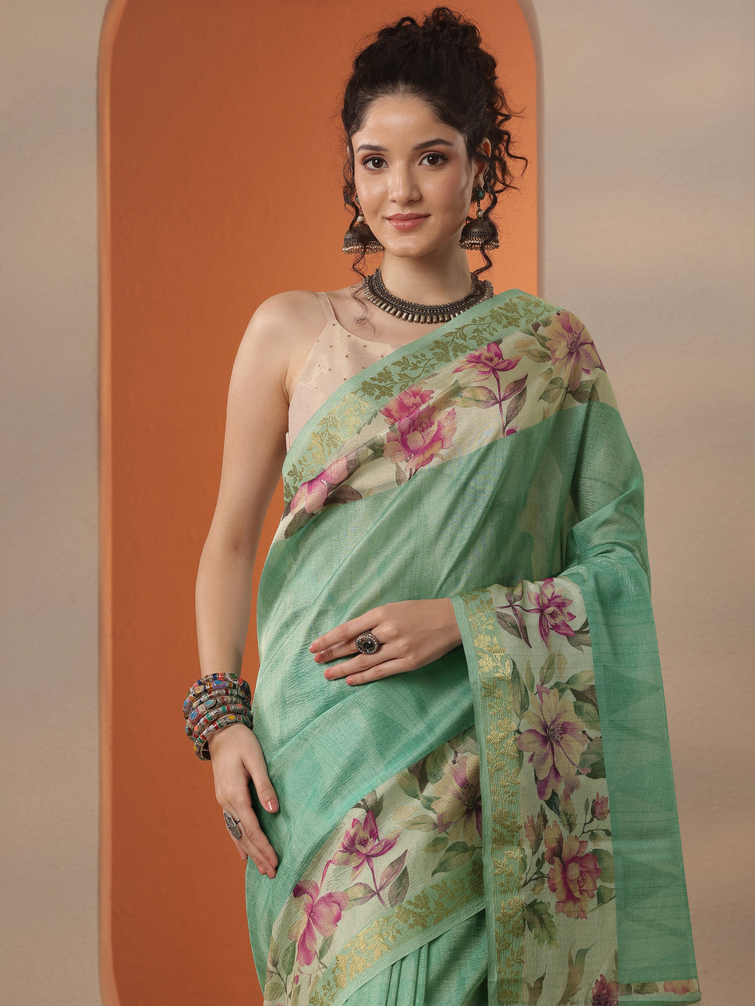 Green Solid Chinon Saree With Unstitched Blouse Piece
