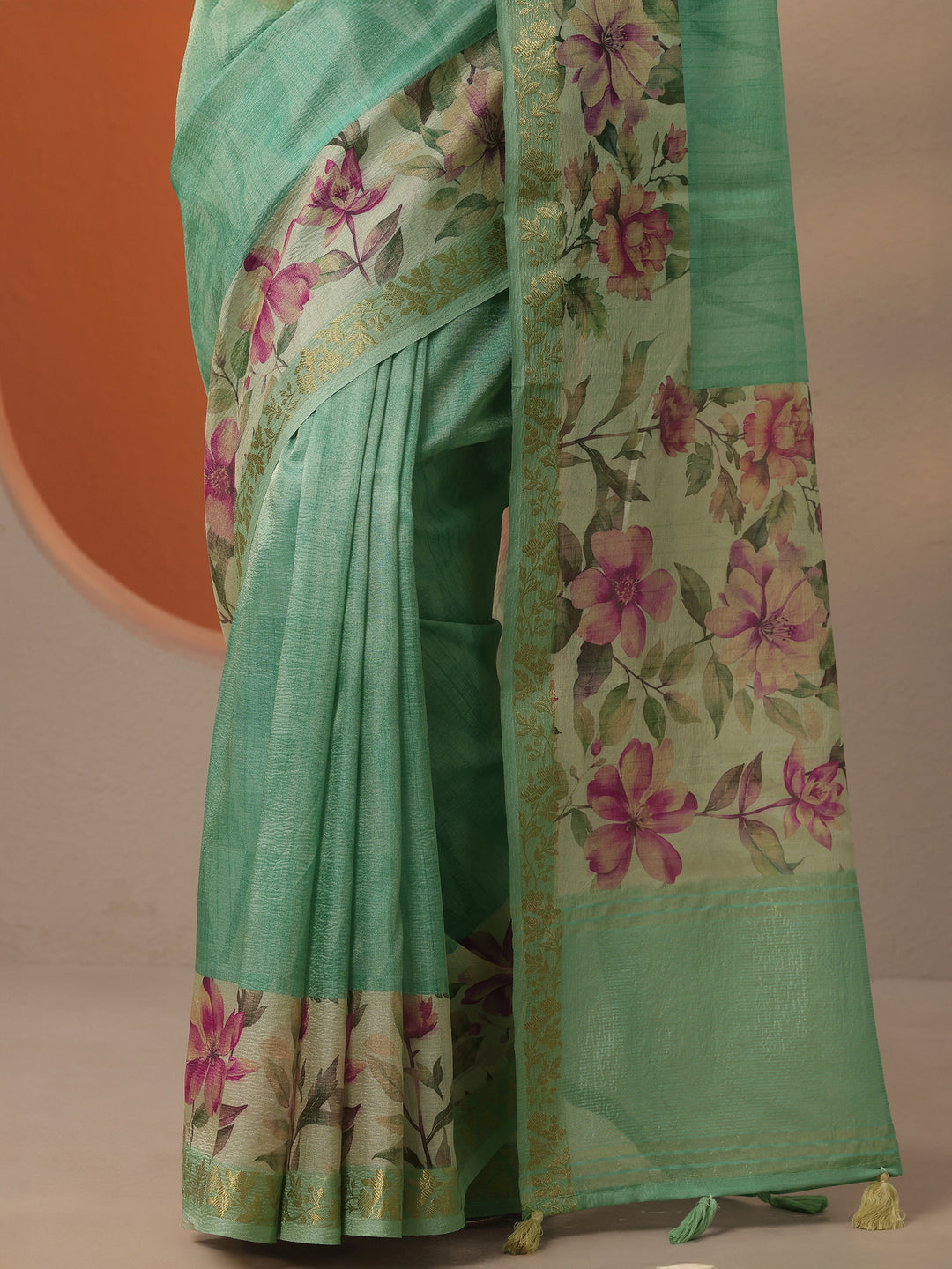 Green Solid Chinon Saree With Unstitched Blouse Piece