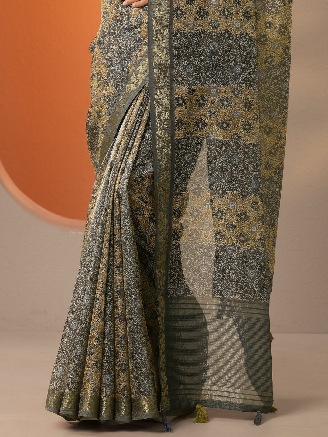 Blue Printed Chinon Saree With Unstitched Blouse Piece