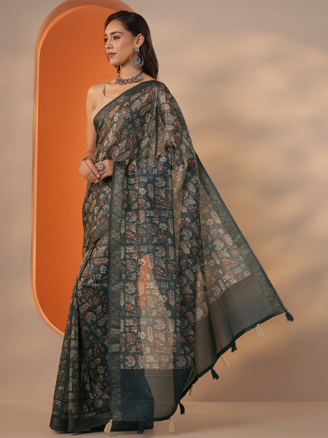 Blue Tribal Printed Chinon Saree With Unstitched Blouse Piece