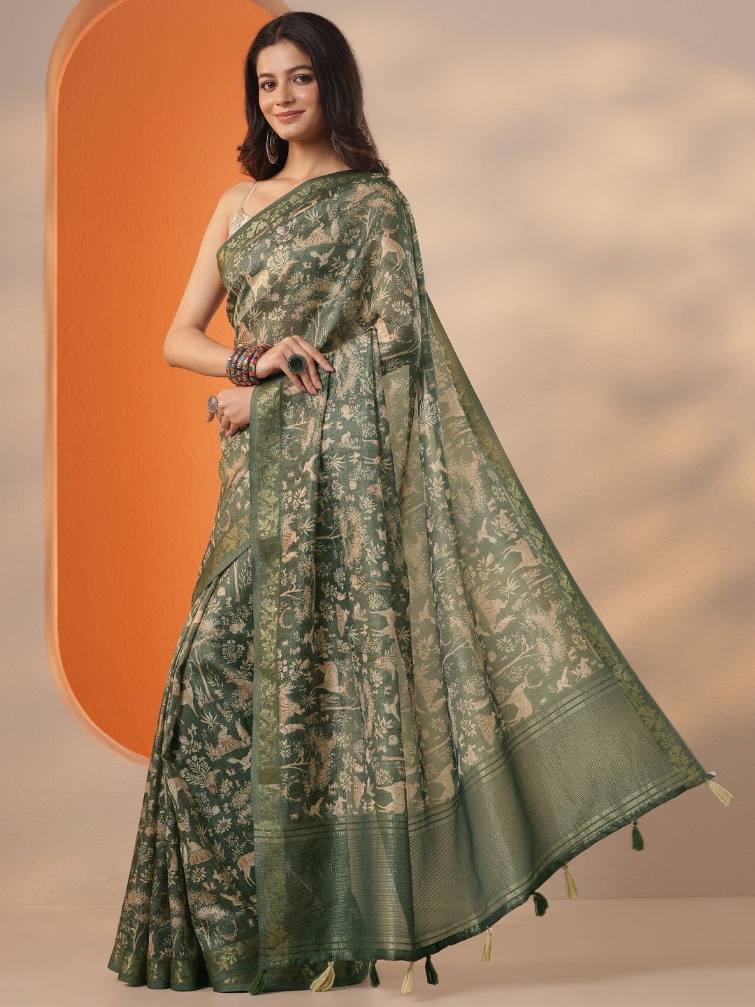 Green Tribal Printed Chinon Saree With Unstitched Blouse Piece
