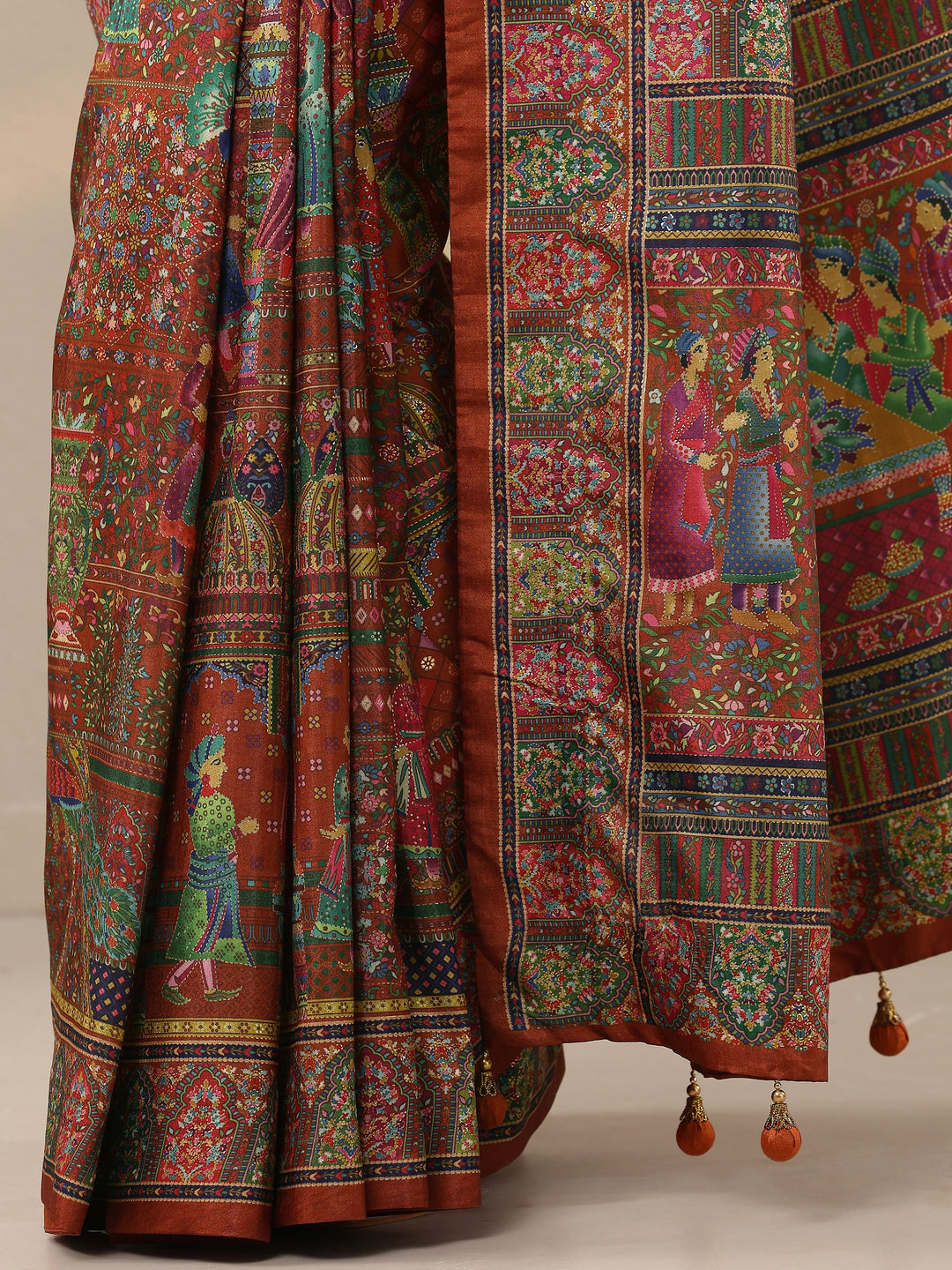 Red Printed Silk Blend Saree With Unstitched Blouse Piece