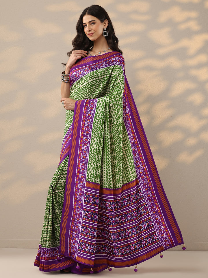 Green Printed Silk Blend Saree With Unstitched Blouse Piece