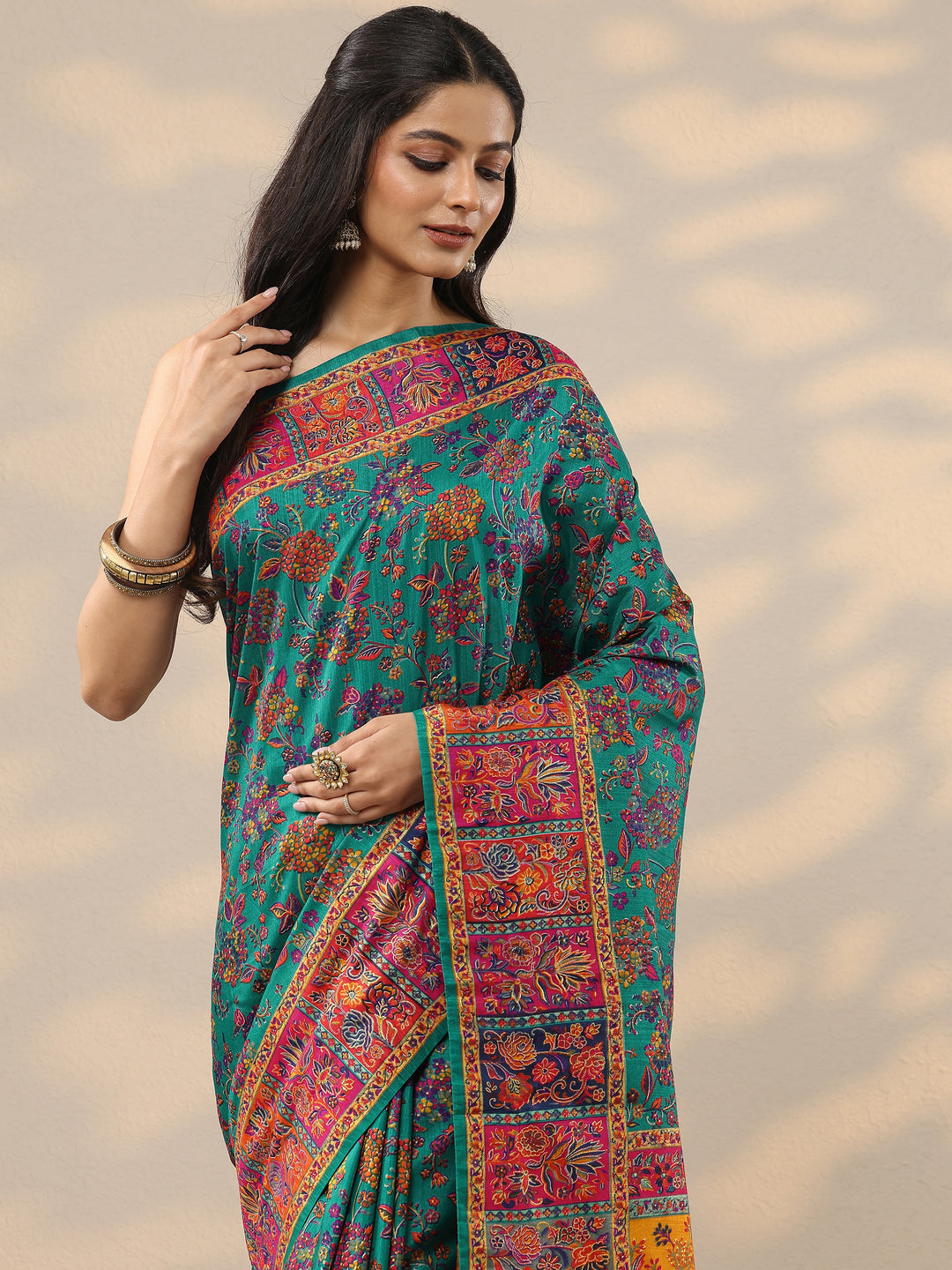 Green Printed Silk Blend Saree With Unstitched Blouse Piece
