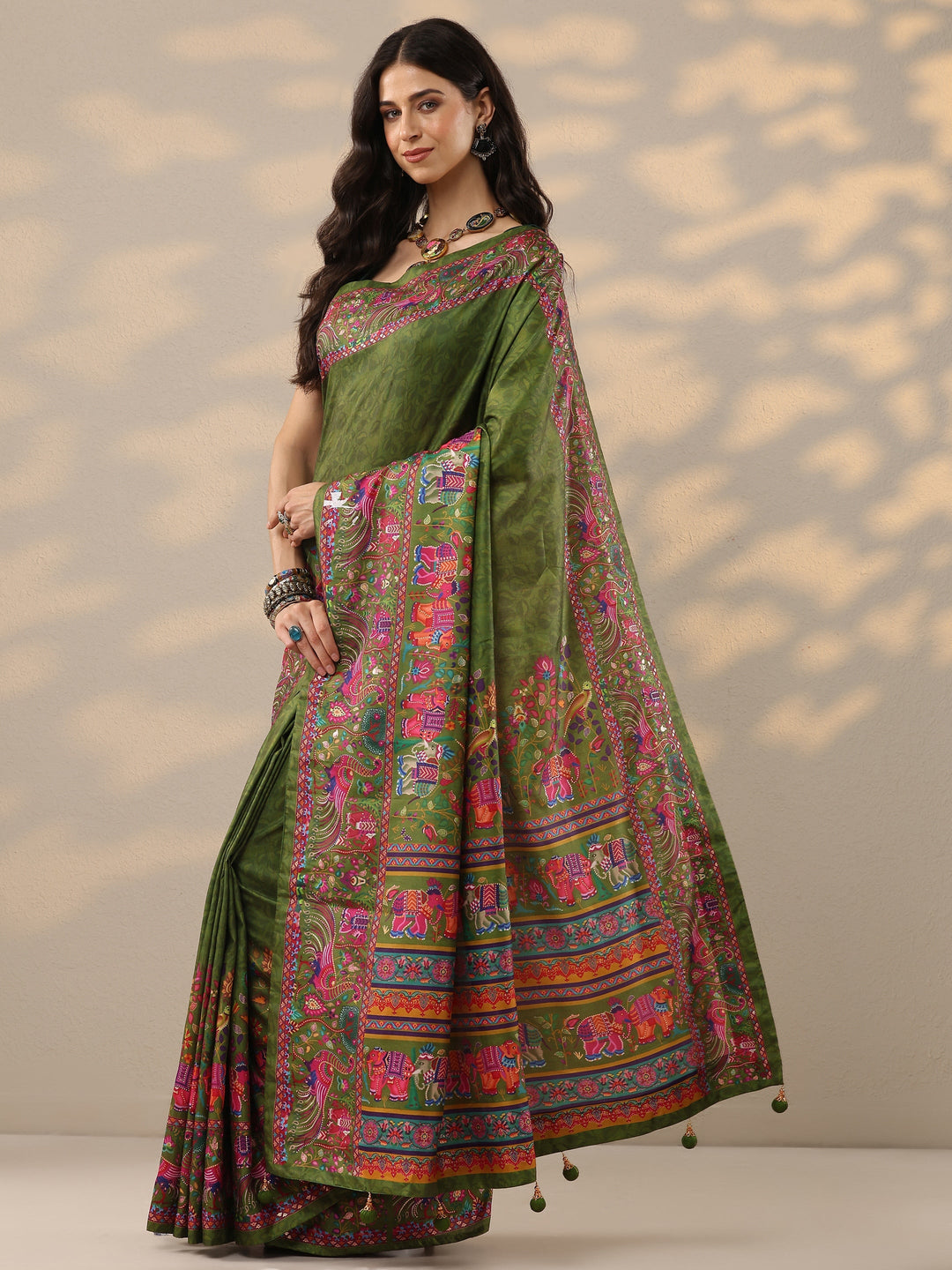 Green Printed Silk Blend Saree With Unstitched Blouse Piece