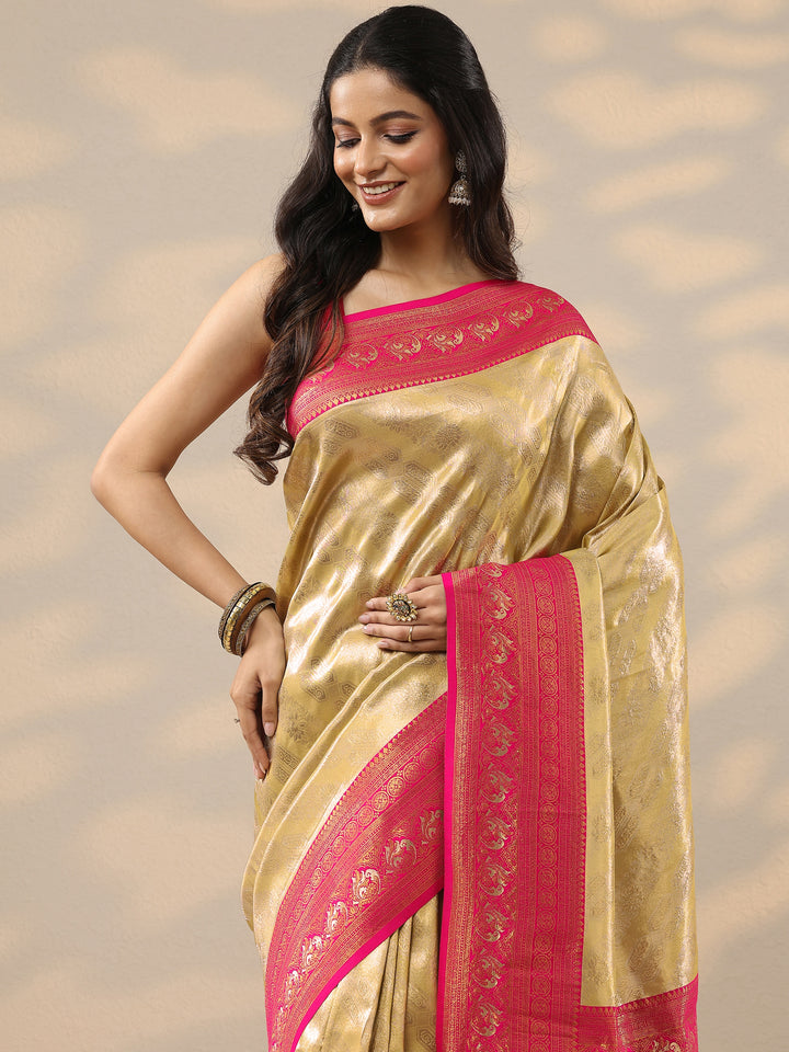 Green Woven Design Silk Blend Saree With Unstitched Blouse Piece