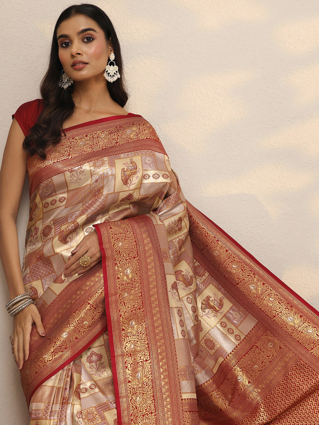 Purple Woven Design Silk Blend Saree With Unstitched Blouse Piece