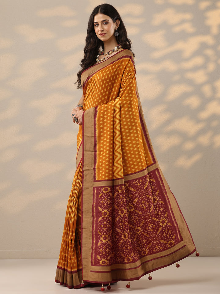 Orange Leheriya Printed Silk Blend Saree With Unstitched Blouse Piece