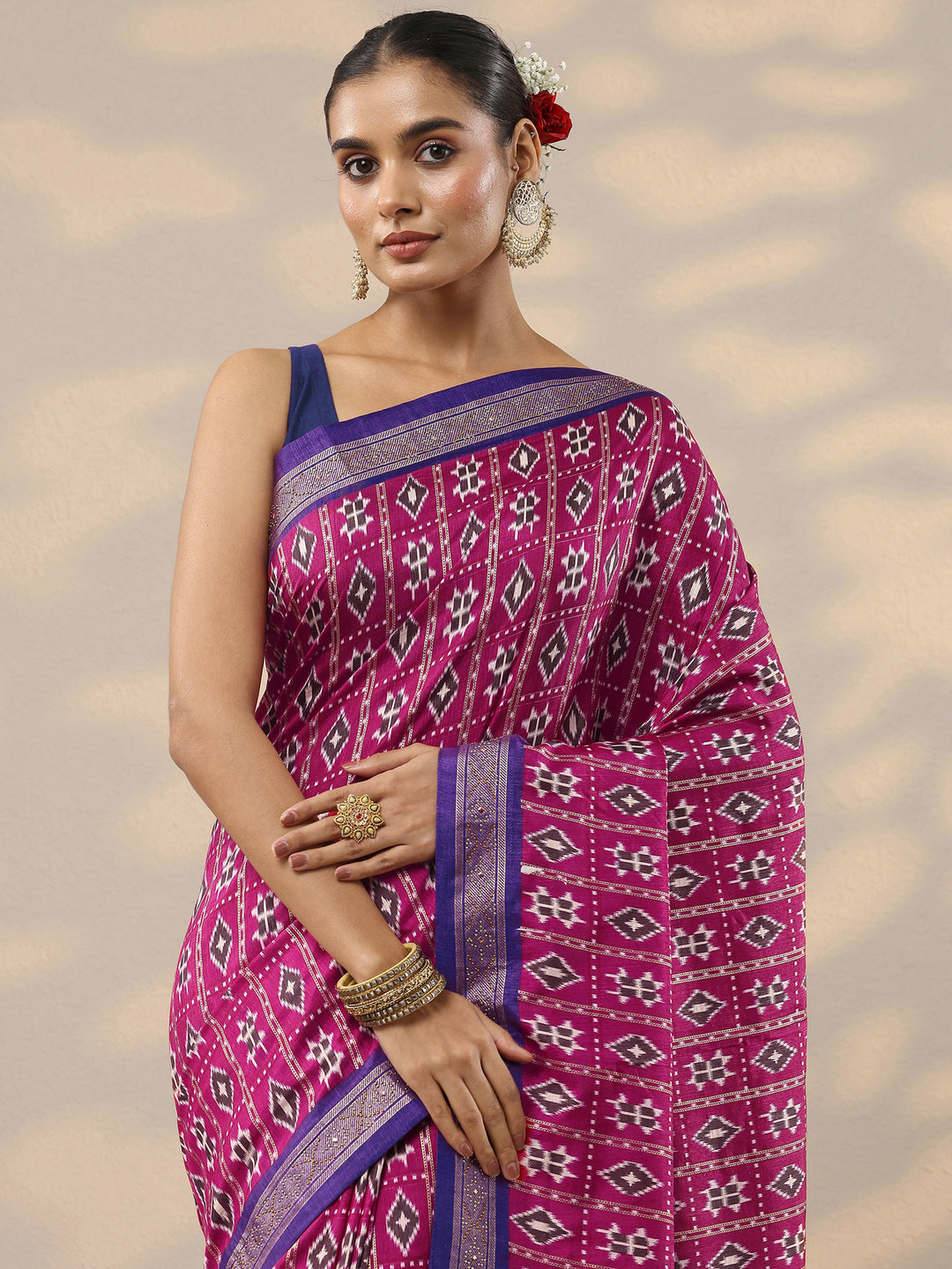 Pink Printed Silk Blend Saree With Unstitched Blouse Piece