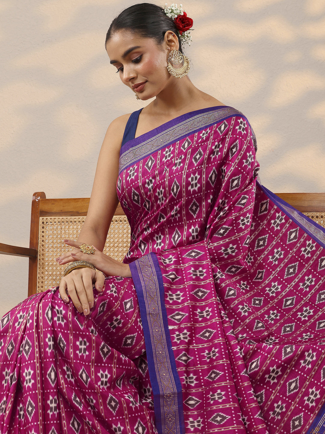 Pink Printed Silk Blend Saree With Unstitched Blouse Piece