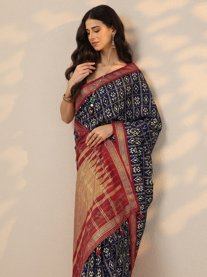 Navy Blue Printed Silk Blend Saree With Unstitched Blouse Piece