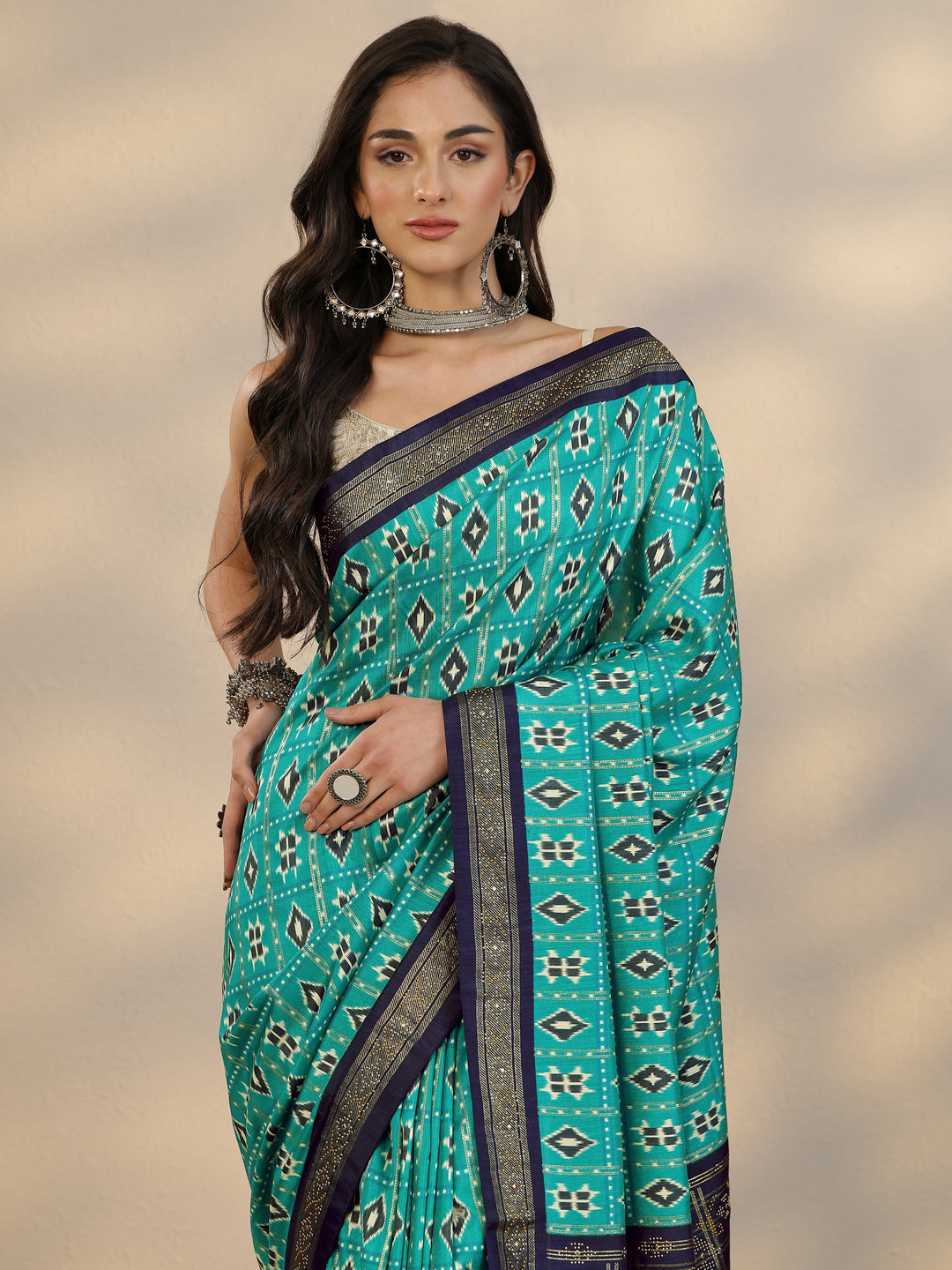 Green Printed Silk Blend Saree With Unstitched Blouse Piece