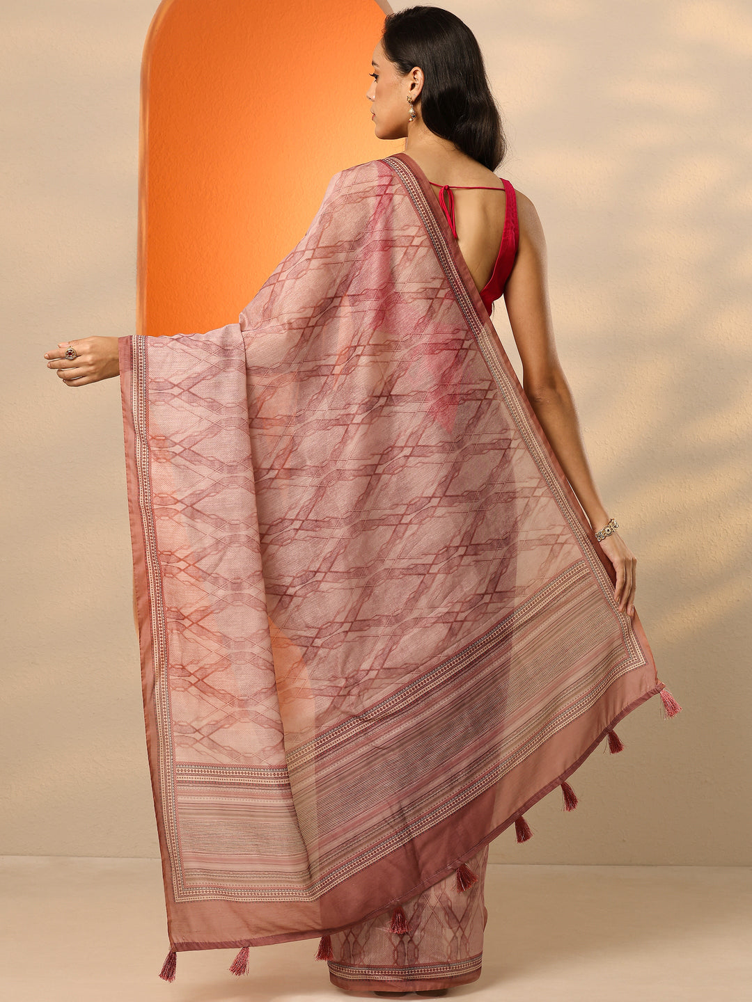 Pink Printed Silk Blend Saree With Unstitched Blouse Piece