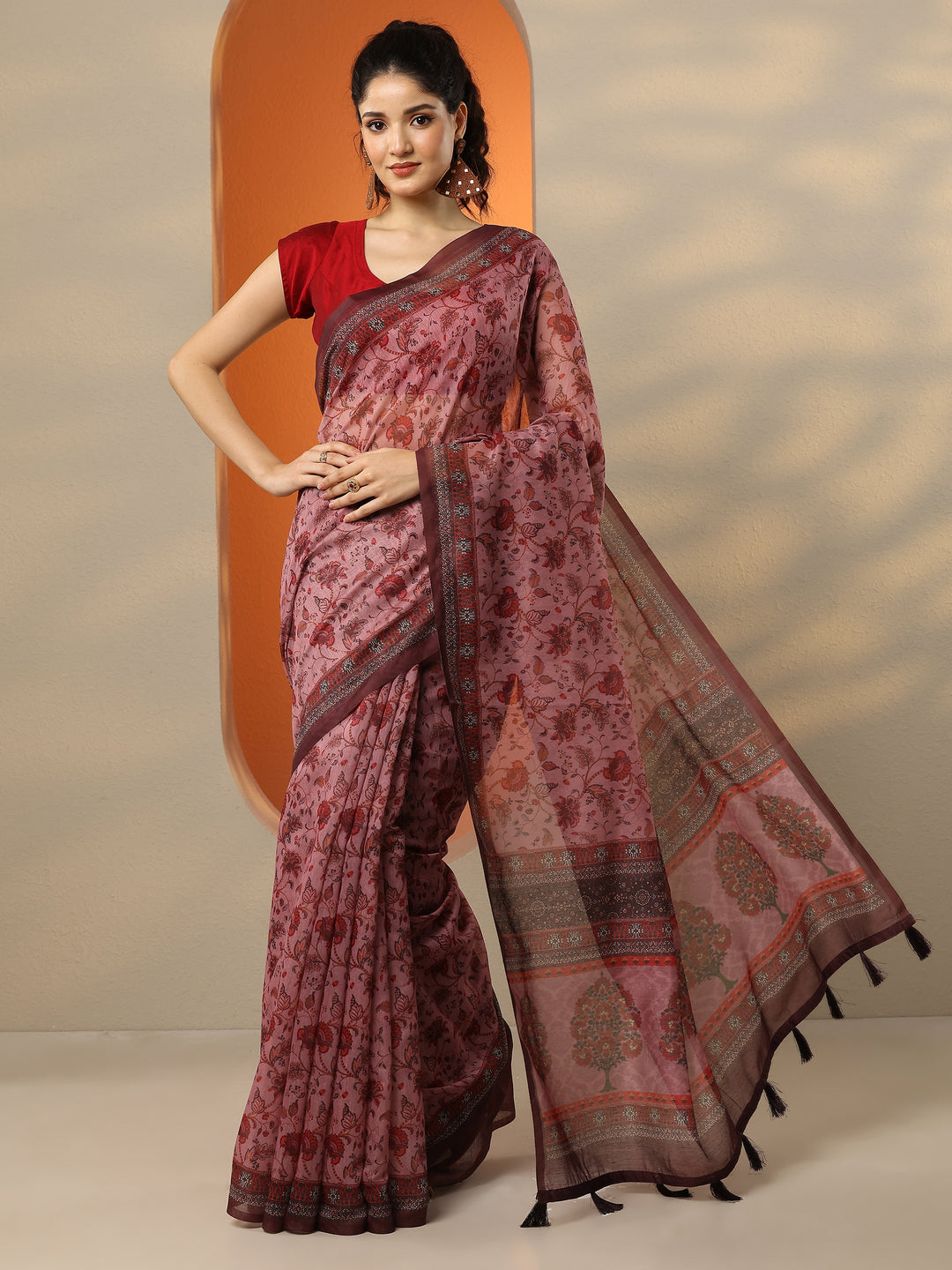 Pink Printed Silk Blend Saree With Unstitched Blouse Piece