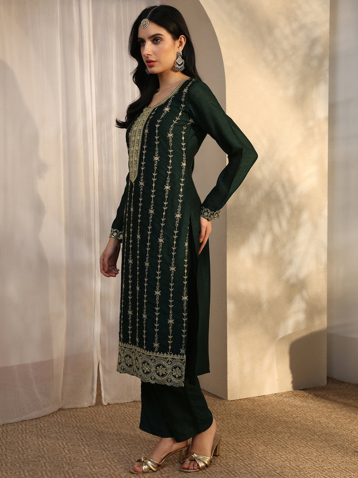 Green Embroidered Silk Blend Straight Suit Set With Dupatta
