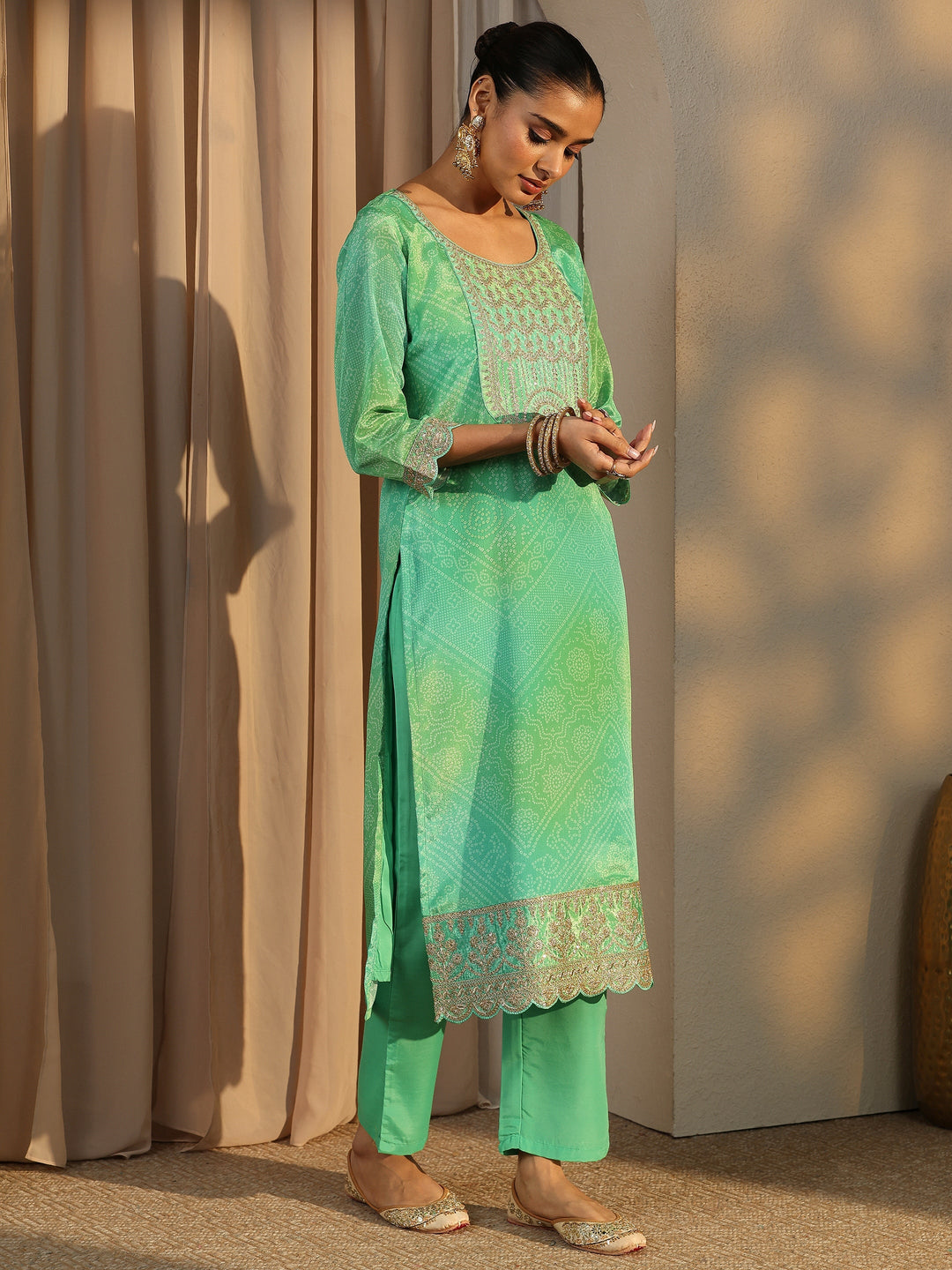 Green Bandhani Printed Chinon Straight Suit Set With Dupatta