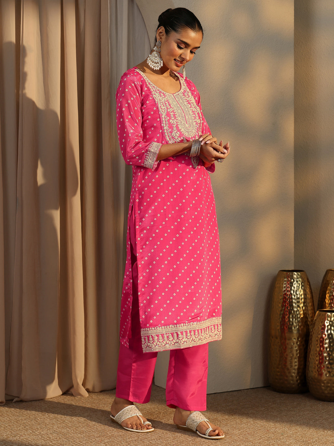Pink Bandhani Printed Chinon Straight Suit Set With Dupatta