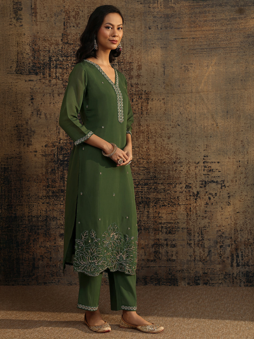 Libas Art Green Embellished Silk Blend Straight Suit Set With Dupatta