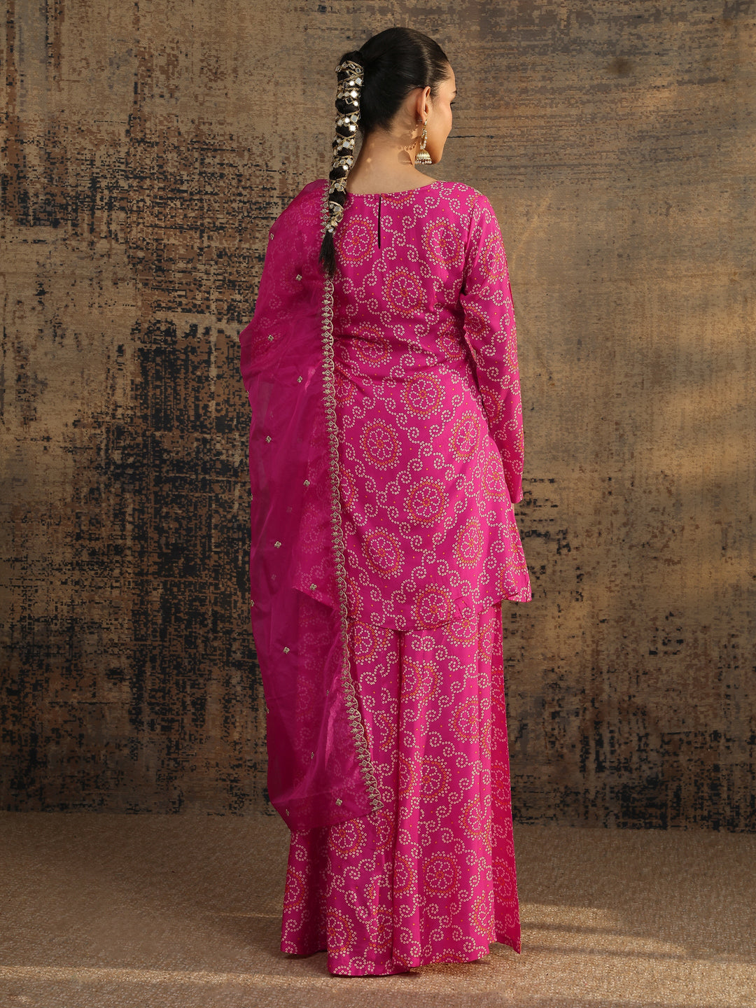 Pink Bandhani Printed Silk Blend Straight Suit Set With Dupatta