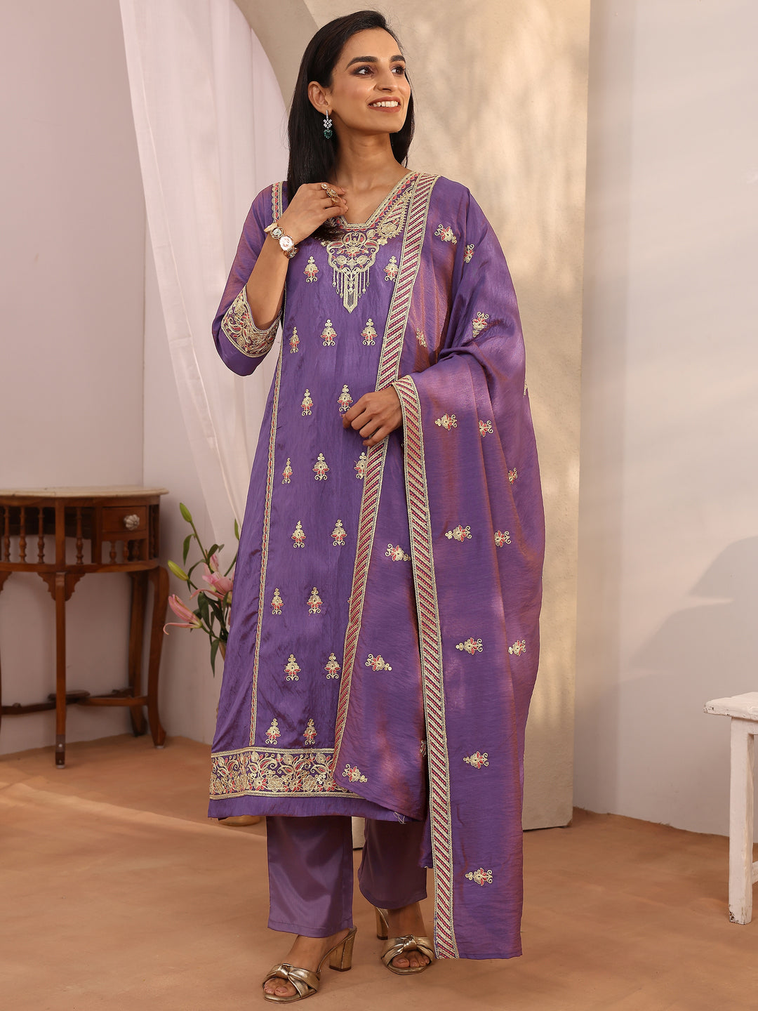 Purple Embroidered Silk blend Straight Suit Set With Dupatta