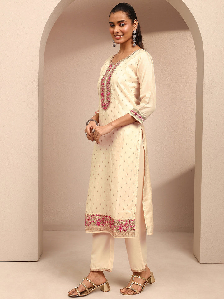 Cream Embroidered Silk Blend Straight Suit Set With Dupatta
