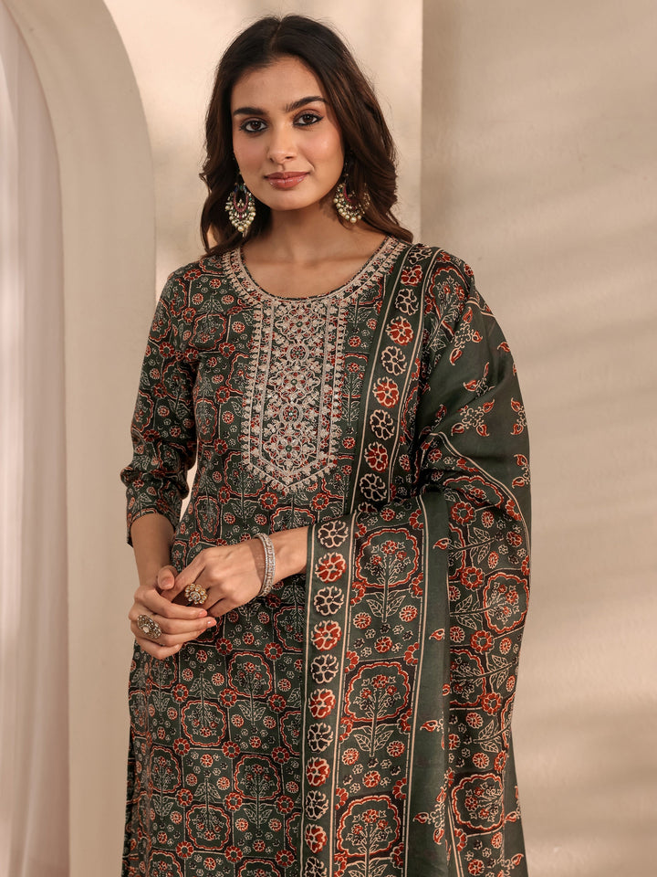 Green Ajrak Printed Cotton Blend Straight Suit Set With Dupatta