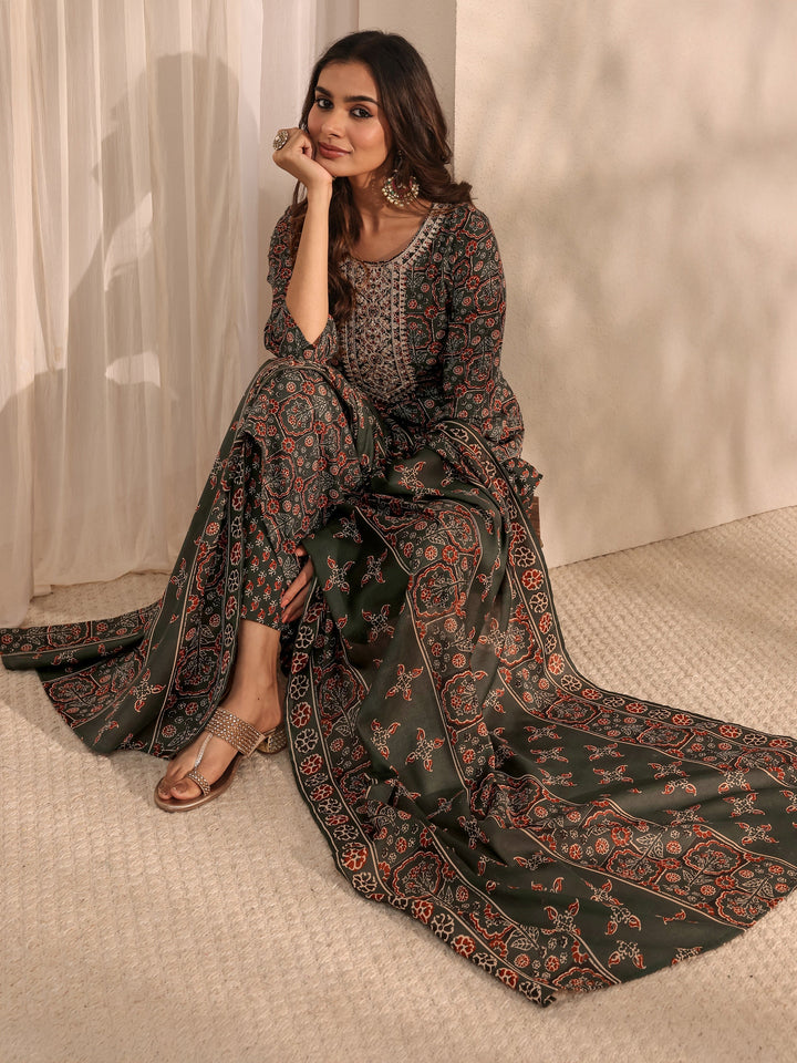 Green Ajrak Printed Cotton Blend Straight Suit Set With Dupatta