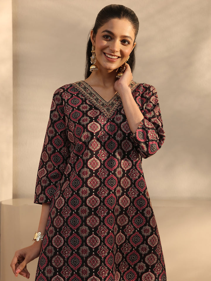 Black Ethnic Printed Cotton Blend Straight Suit Set With Dupatta