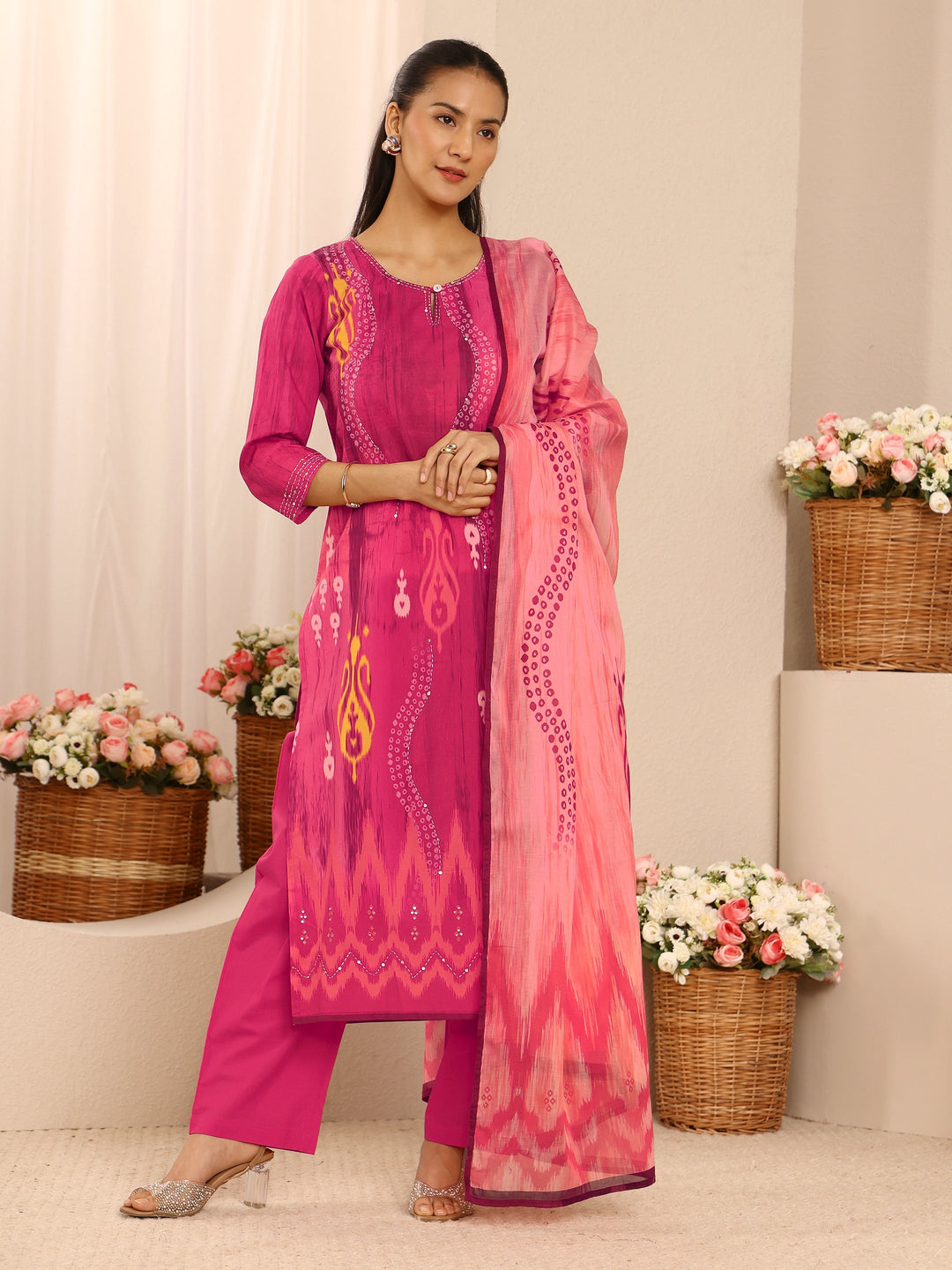 Pink Bandhani Printed Cotton Straight Suit Set With Dupatta