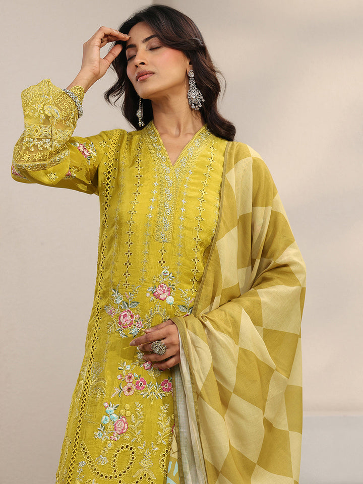 Green Floral Embroidered Silk Blend Straight Suit Set With Dupatta
