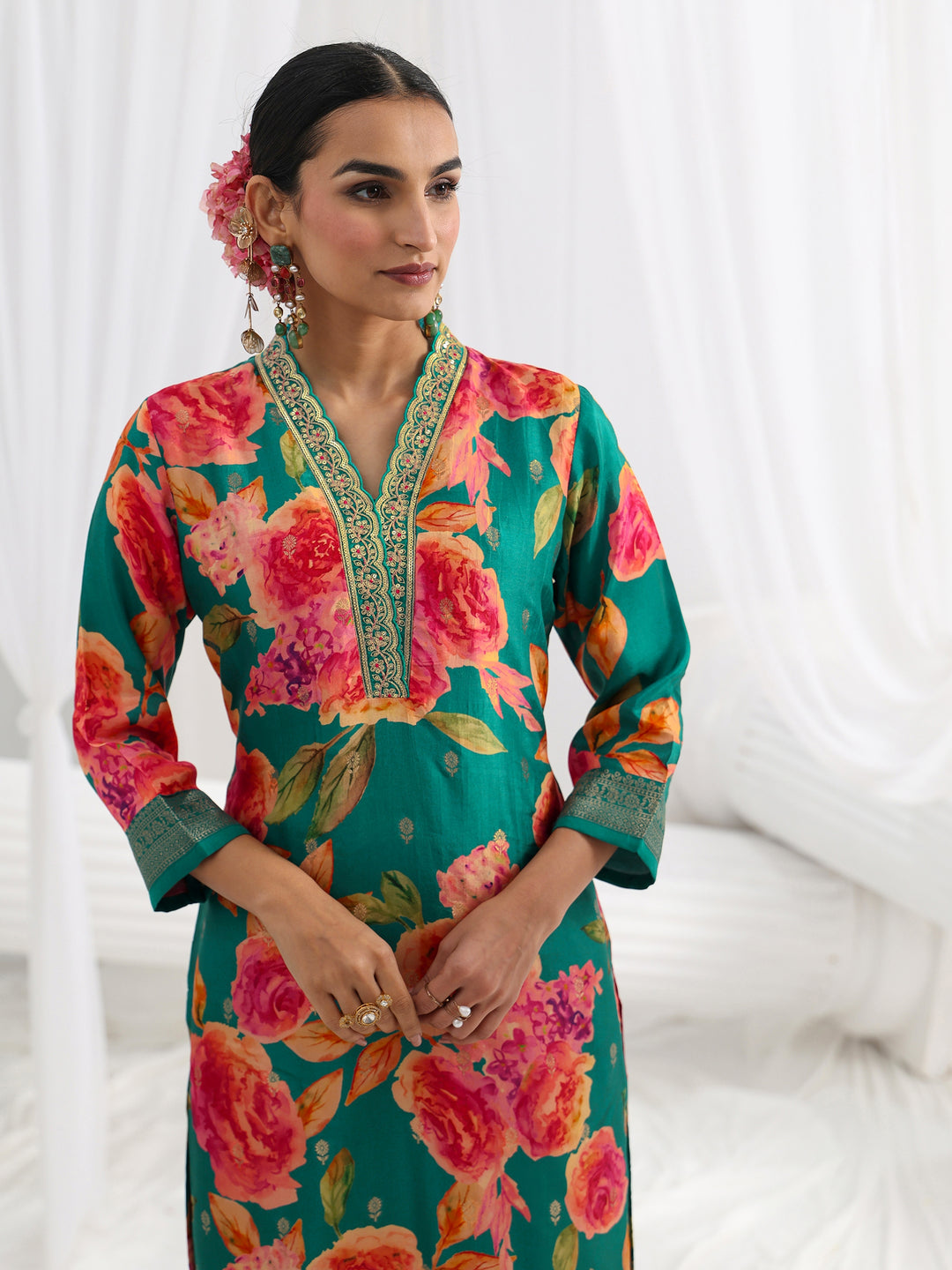 Green Printed Silk Blend Straight Suit Set With Dupatta