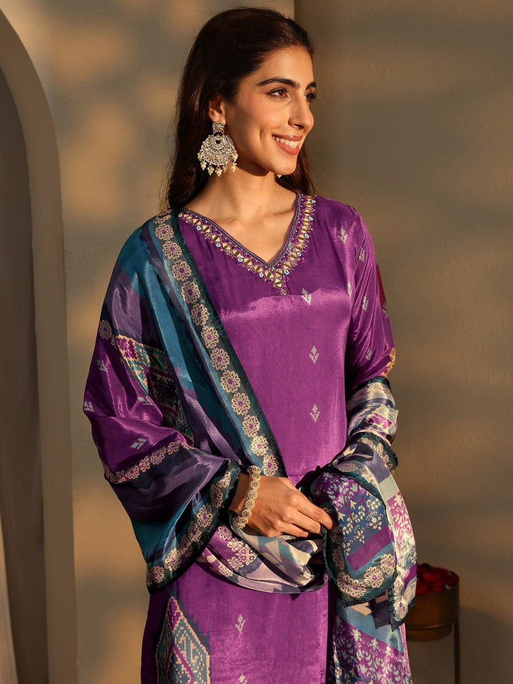 Pink Ethnic Motifs Printed Silk Crepe Straight Suit Set With Dupatta
