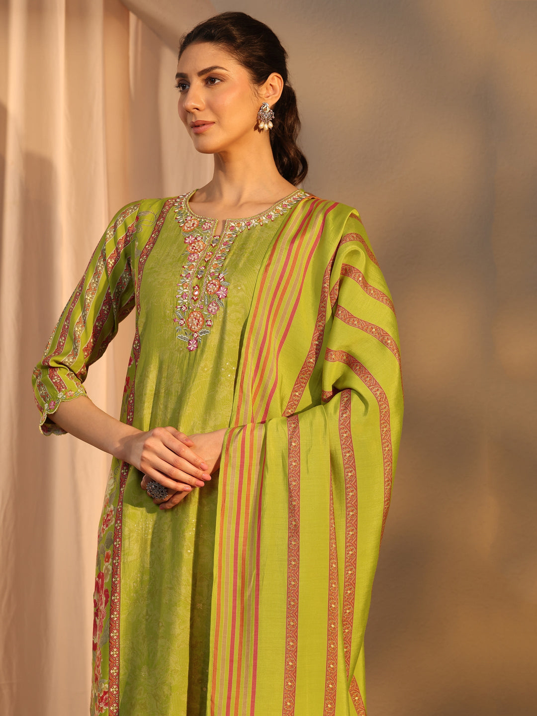 Green Floral Printed Crepe Straight Suit Set With Dupatta