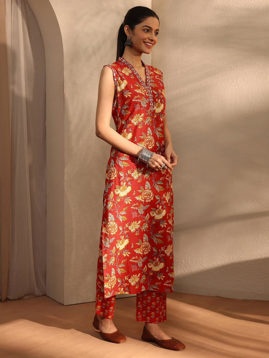Red Floral Printed Cotton Blend Straight Kurta Set