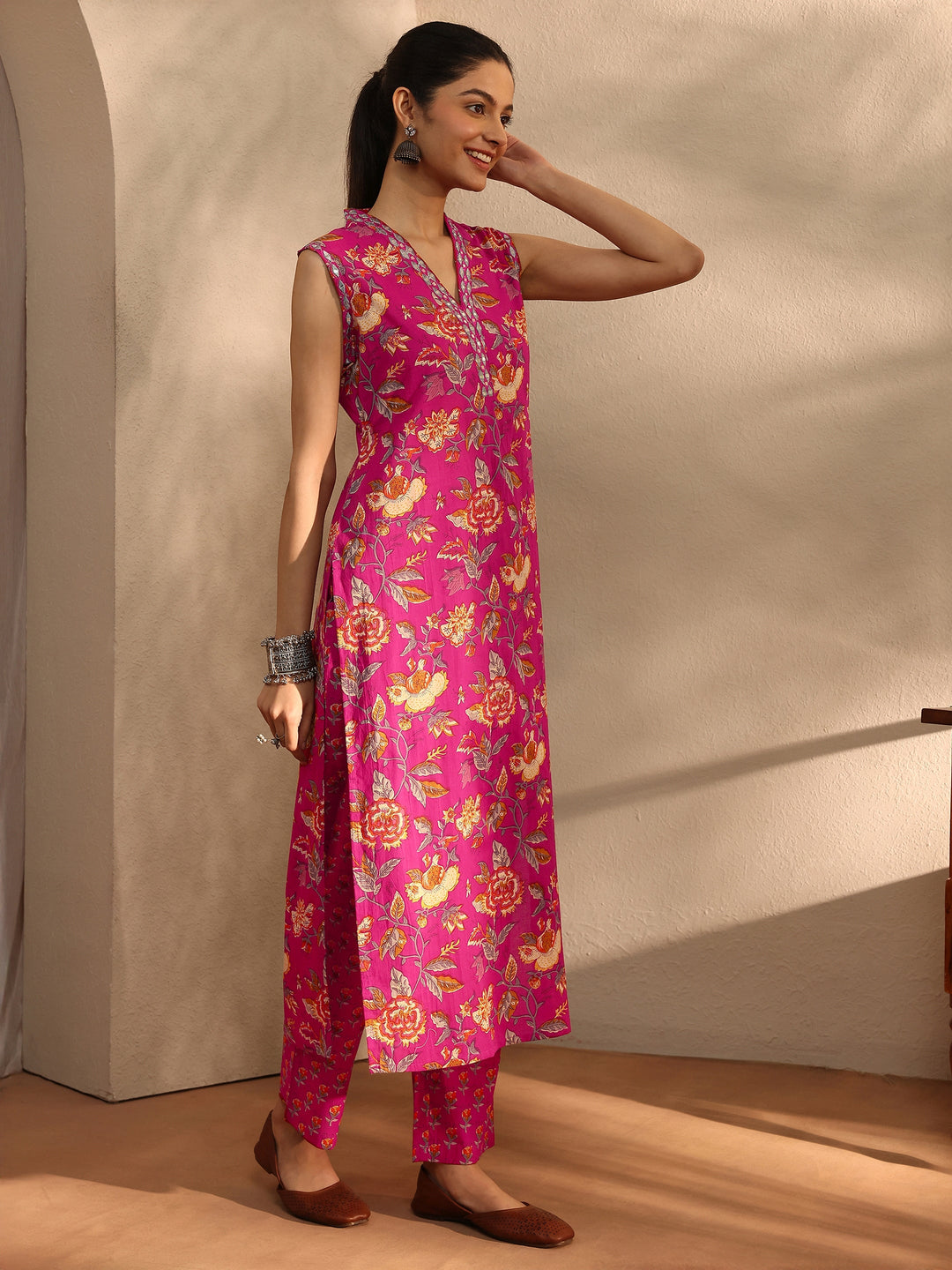 Pink Floral Printed Cotton Blend Straight Kurta Set