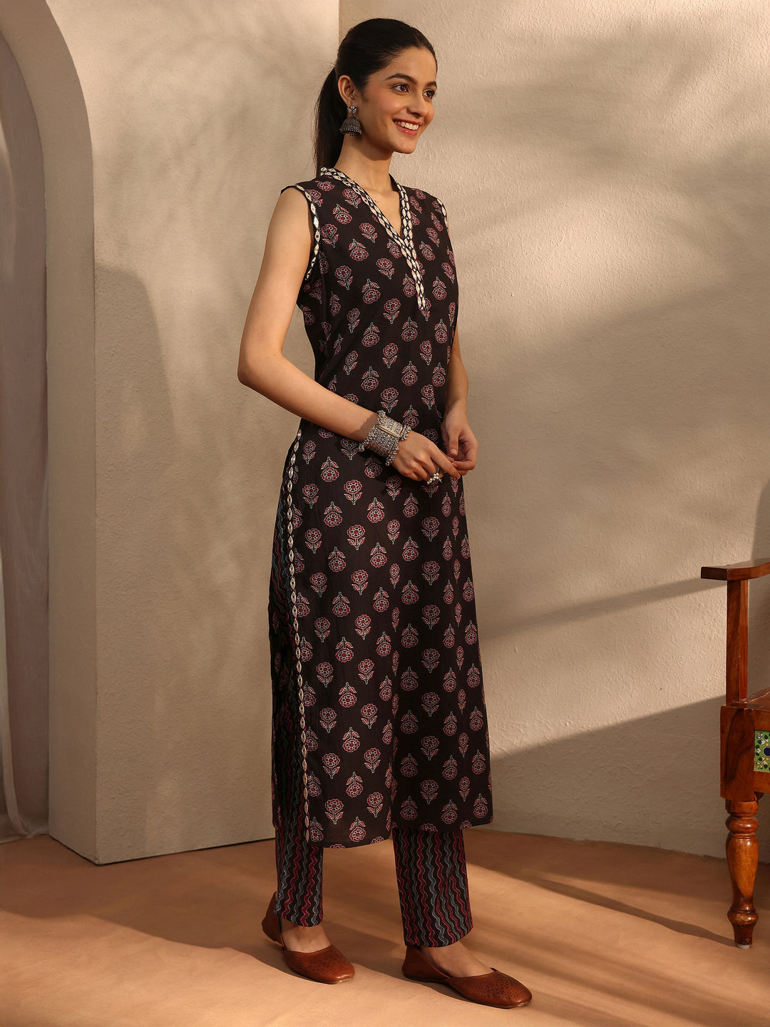 Black Floral Printed Cotton Blend Straight Kurta Set