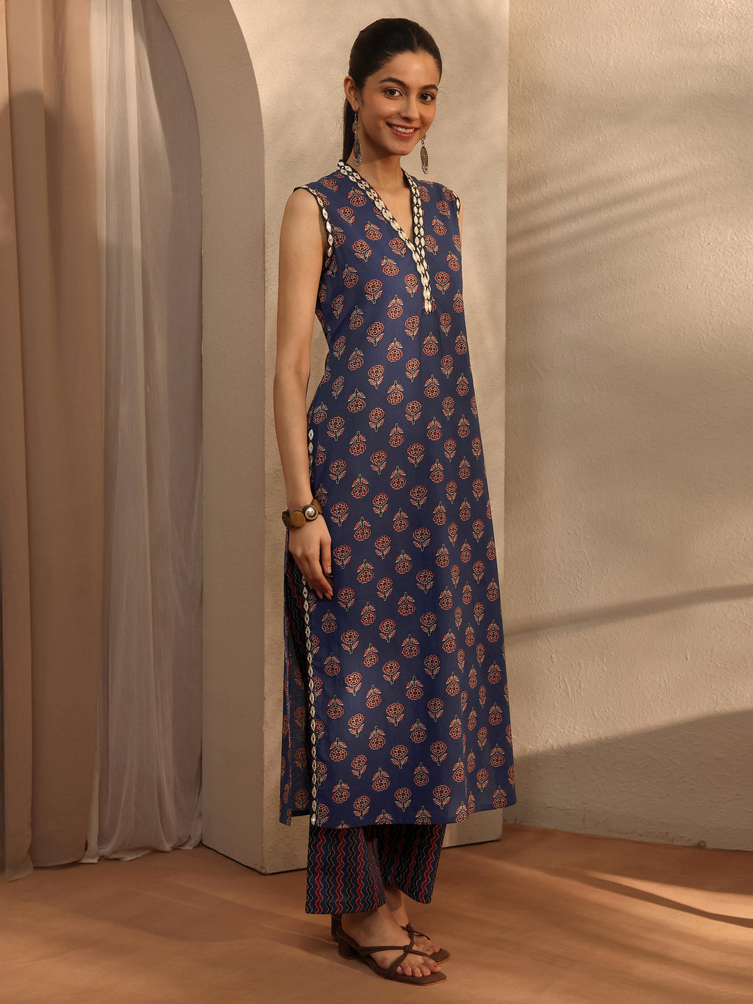 Blue Floral Printed Cotton Blend Straight Kurta Set