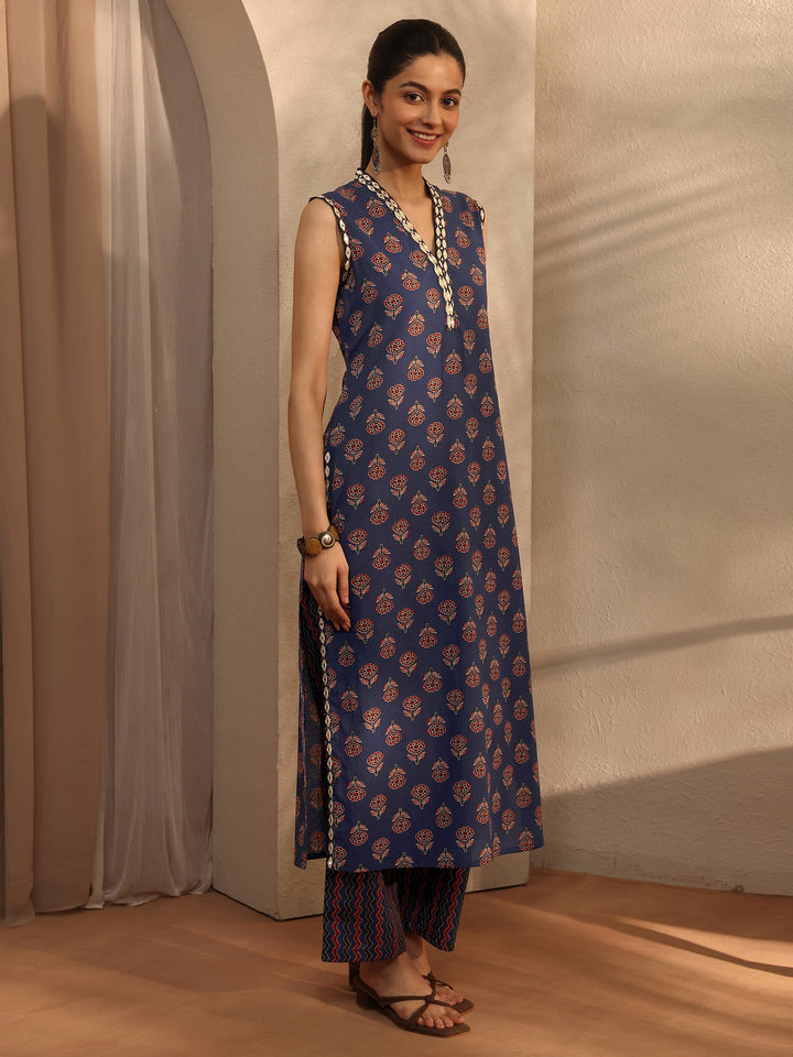 Blue Floral Printed Cotton Blend Straight Kurta Set