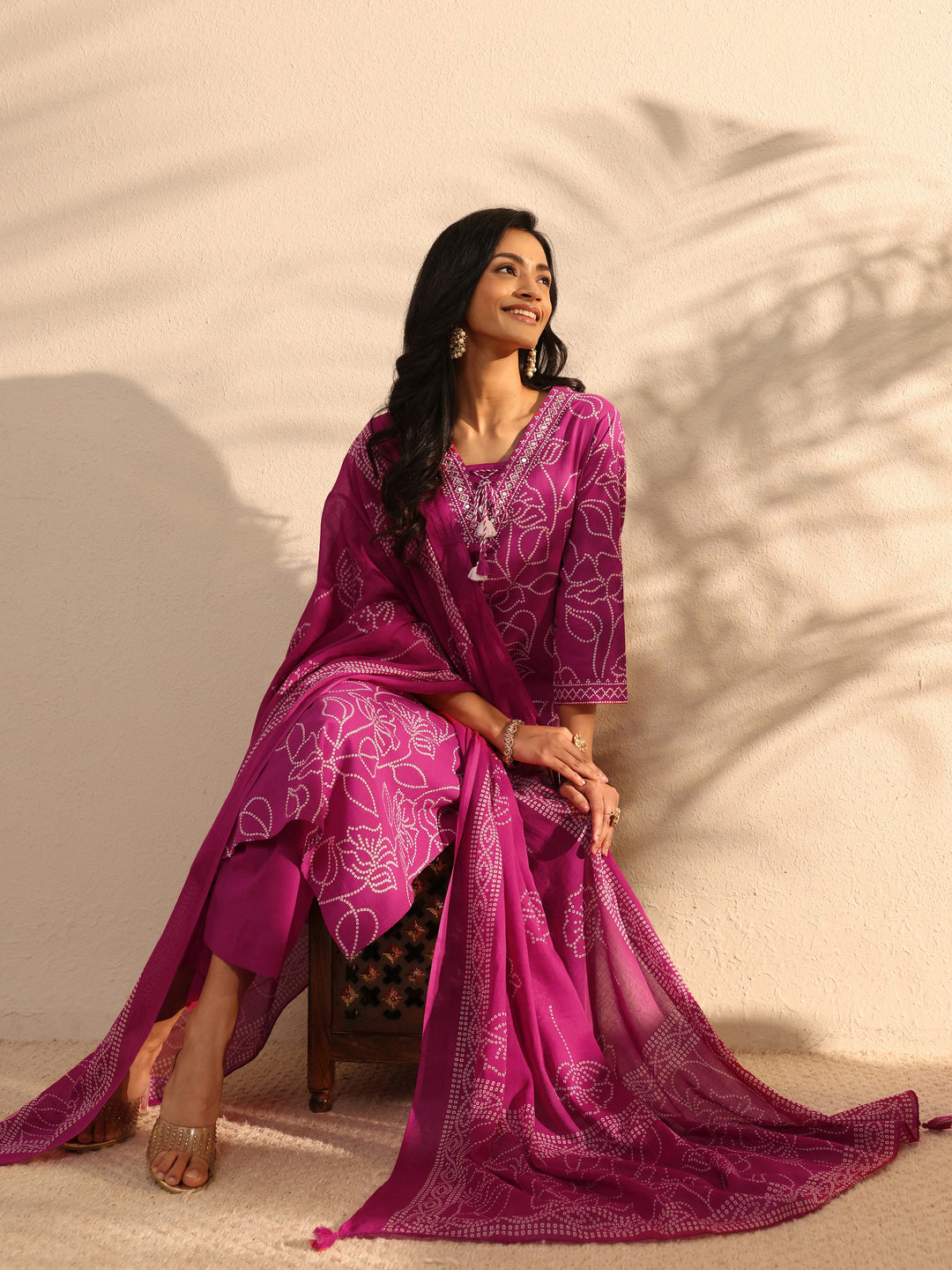 Pink Bandhani Printed Cotton Straight Suit Set With Dupatta