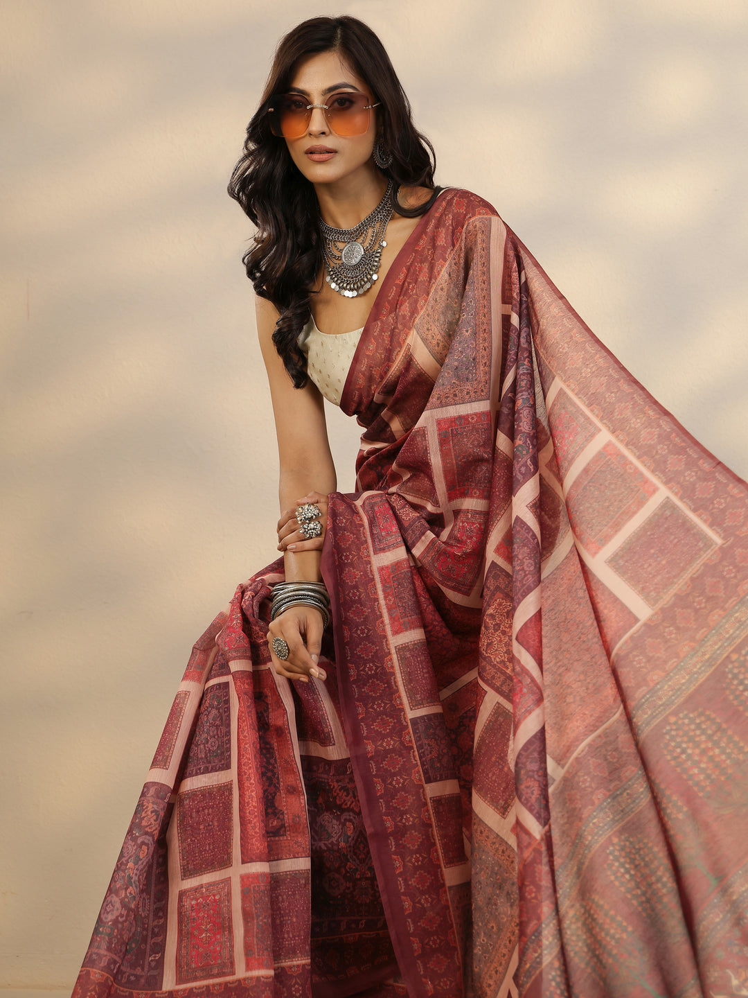 Brown Printed Silk Blend Saree With Unstitched Blouse Piece