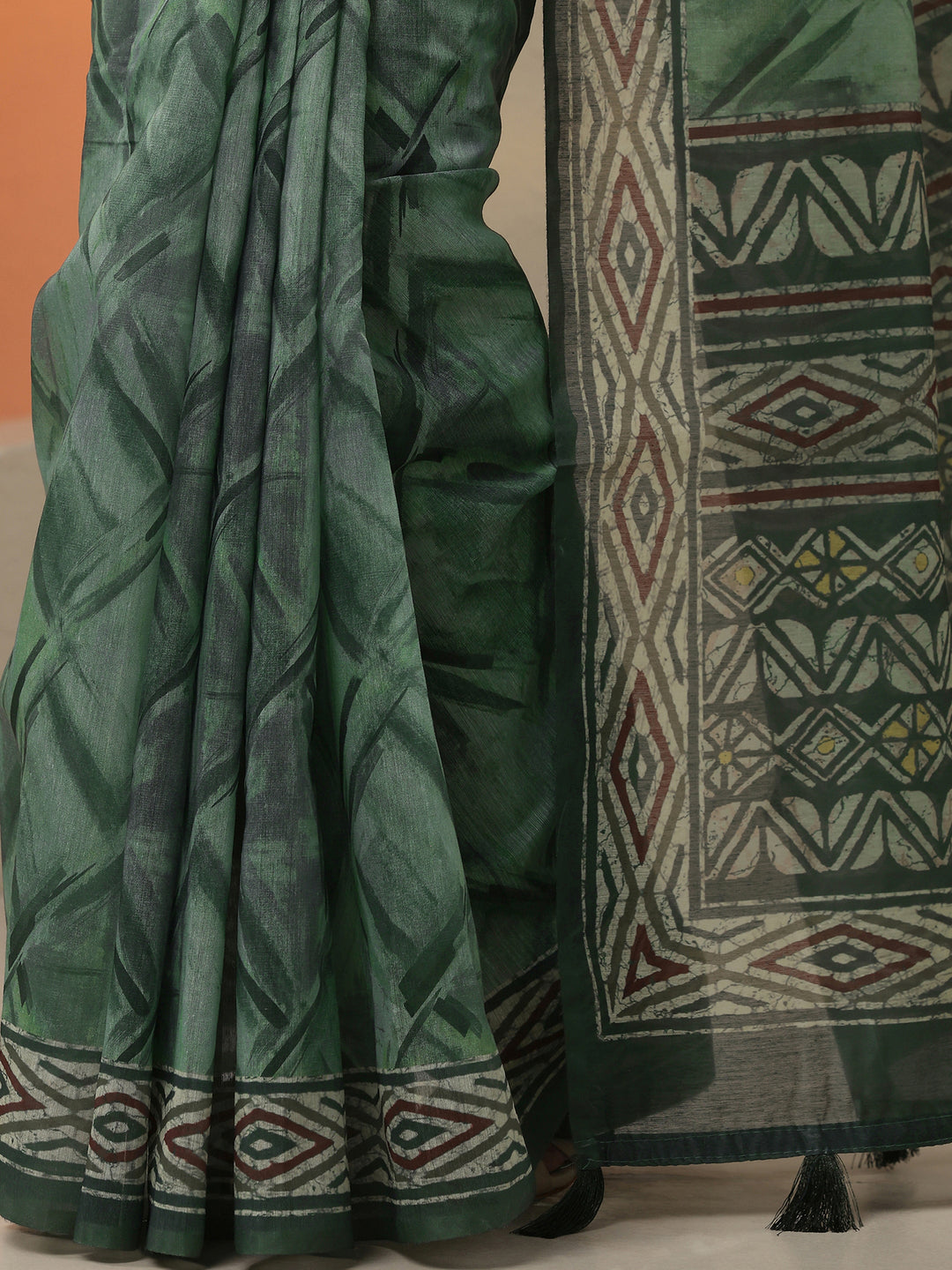 Green Printed Silk Blend Saree With Unstitched Blouse Piece