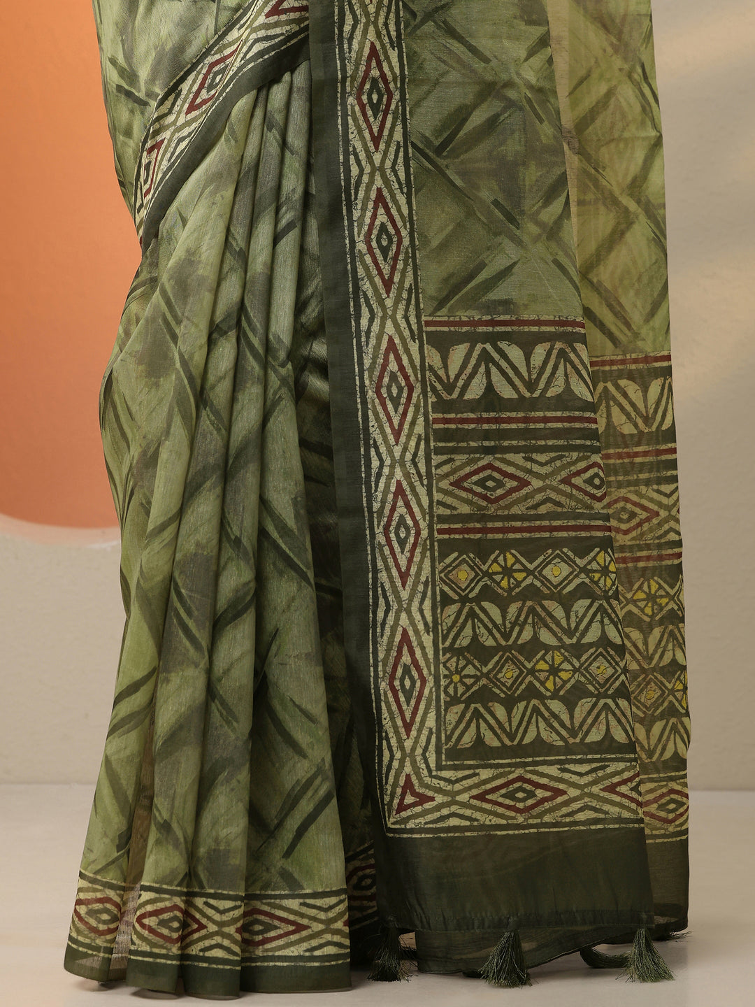 Green Printed Silk Blend Saree With Unstitched Blouse Piece