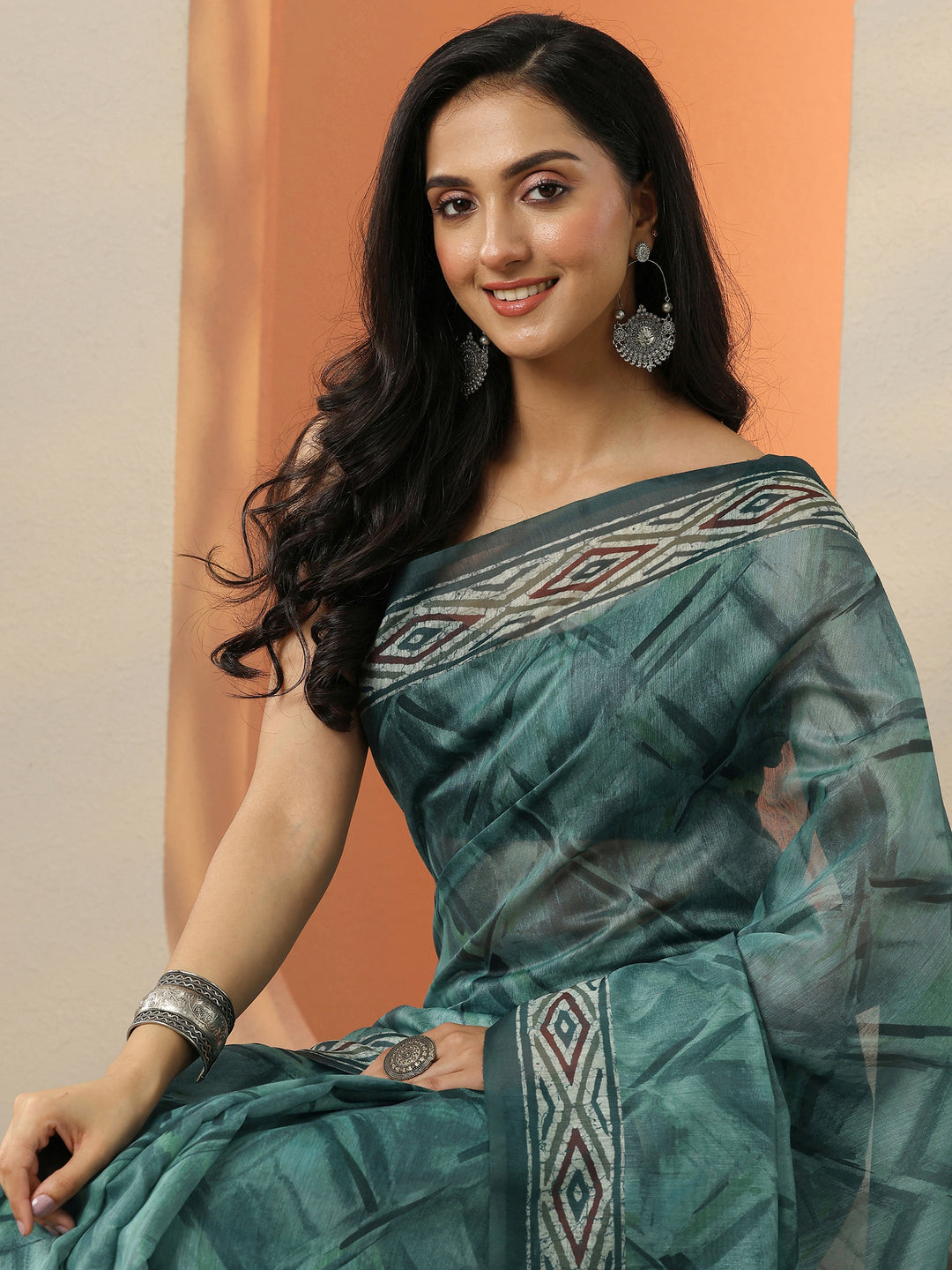 Green Printed Silk Blend Saree With Unstitched Blouse Piece
