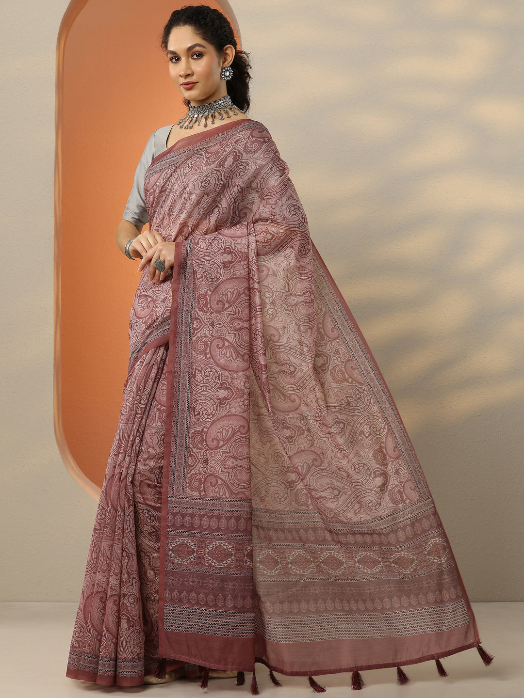 Pink Printed Silk Blend Saree With Unstitched Blouse Piece