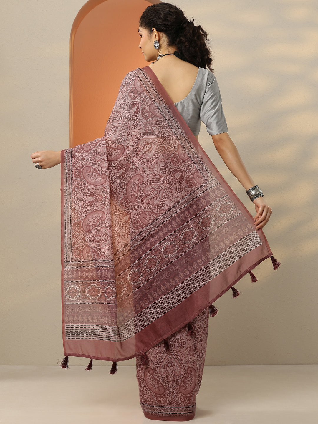 Pink Printed Silk Blend Saree With Unstitched Blouse Piece