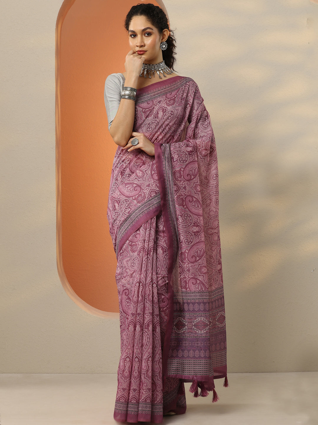 Pink Printed Silk Blend Saree With Unstitched Blouse Piece
