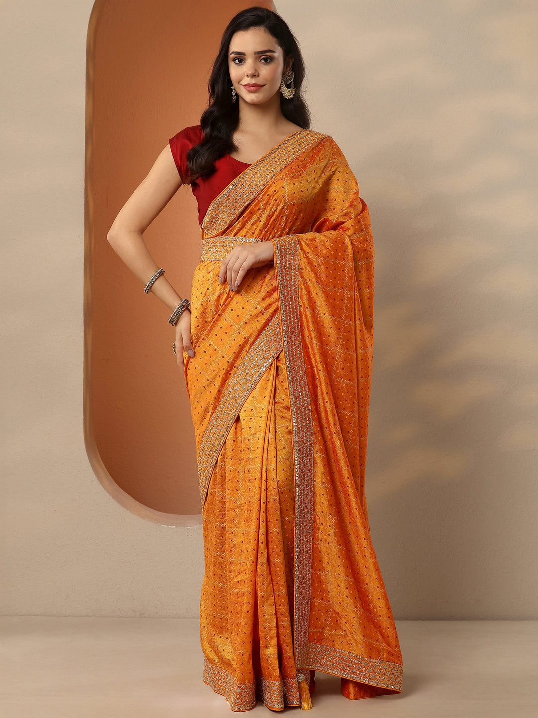 Mustard Bandhani Printed Silk Blend Saree With Unstitched Blouse Piece